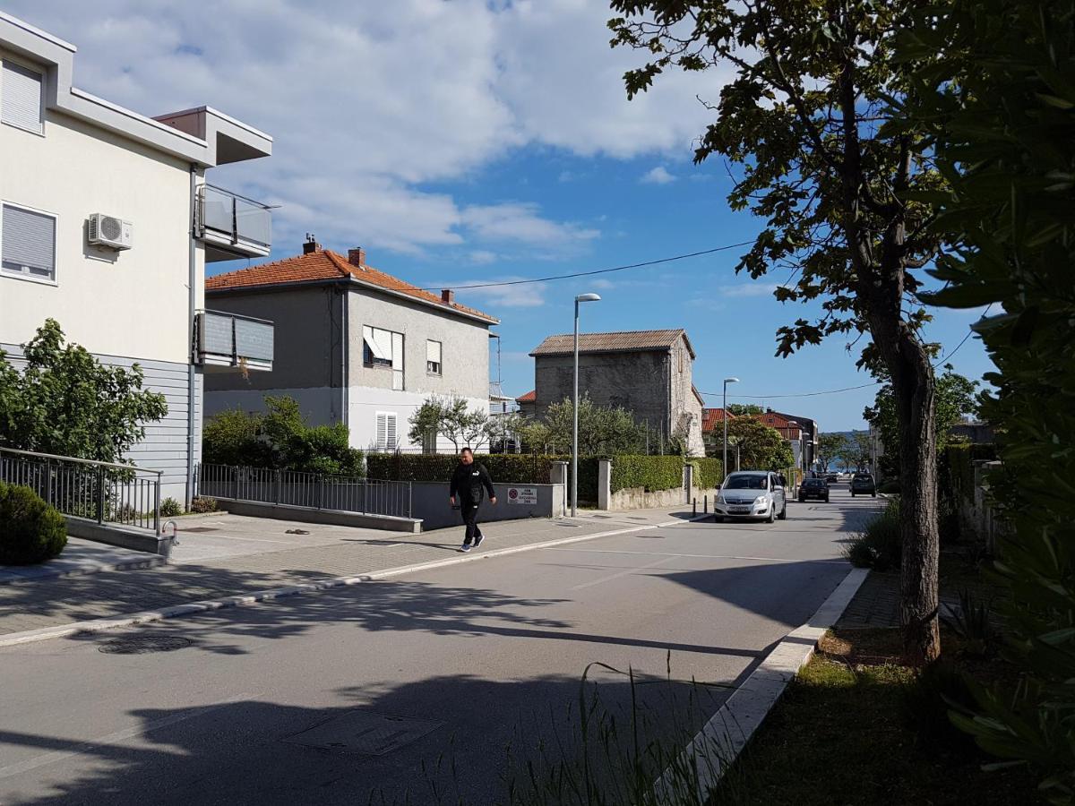 Apartamento Vukovarska Rose Kaštela Exterior foto